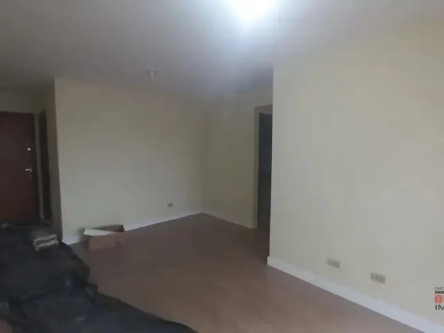 Apartamento 3 quartos e 1 banheiro, para alugar, no bairro Cajuru em Curitiba
