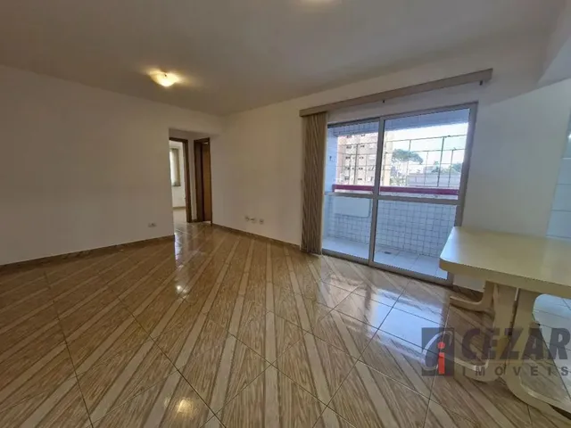 Apartamento 2 quartos e 1 banheiro, para alugar, no bairro Cristo Rei em Curitiba