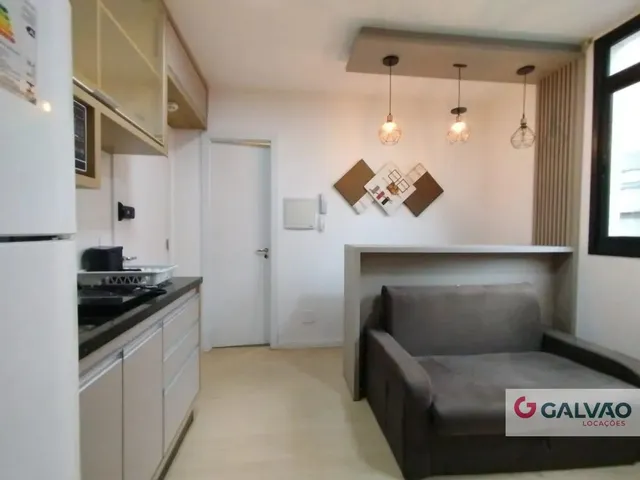 Apartamento 1 quarto e 1 banheiro, para alugar, no bairro Centro em Curitiba