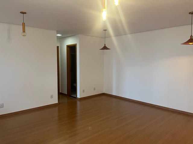 Apartamento com 105m² 2 quartos e 2 banheiros, para alugar, no bairro Gleba Palhano em Londrina