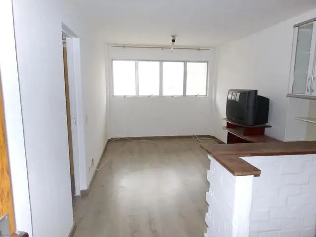 Apartamento 1 quarto e 1 banheiro, para alugar, no bairro Rebouças em Curitiba