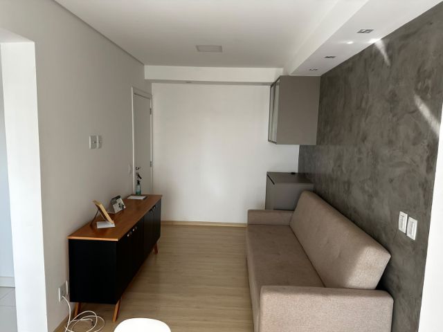 Apartamento com 121m² 3 quartos e 2 banheiros, para alugar, no bairro Parque Jamaica em Londrina