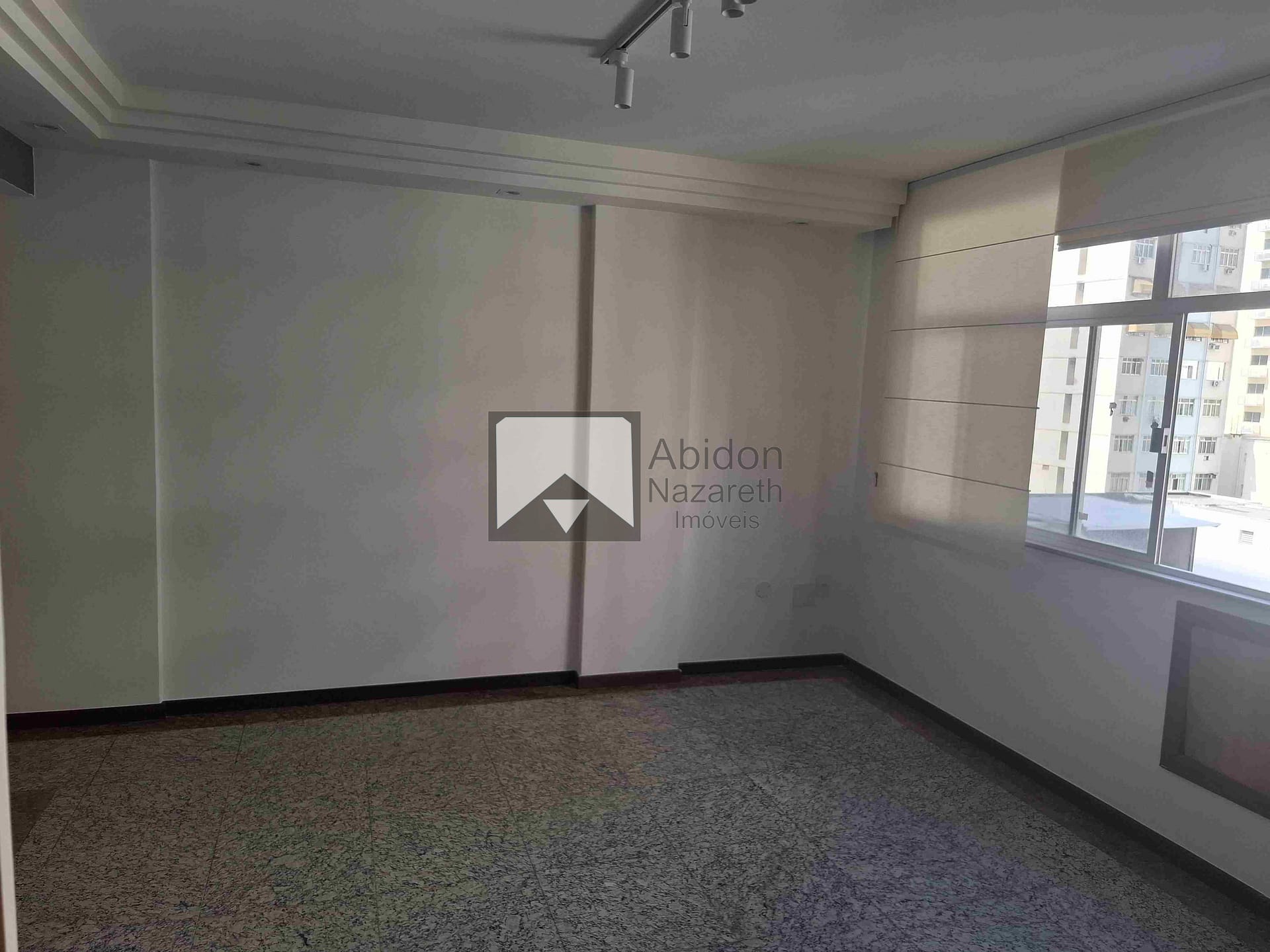 Apartamento à venda com 3 quartos, 110m² - Foto 7
