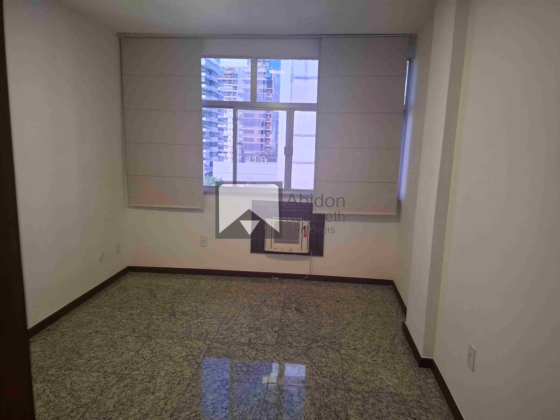 Apartamento à venda com 3 quartos, 110m² - Foto 25
