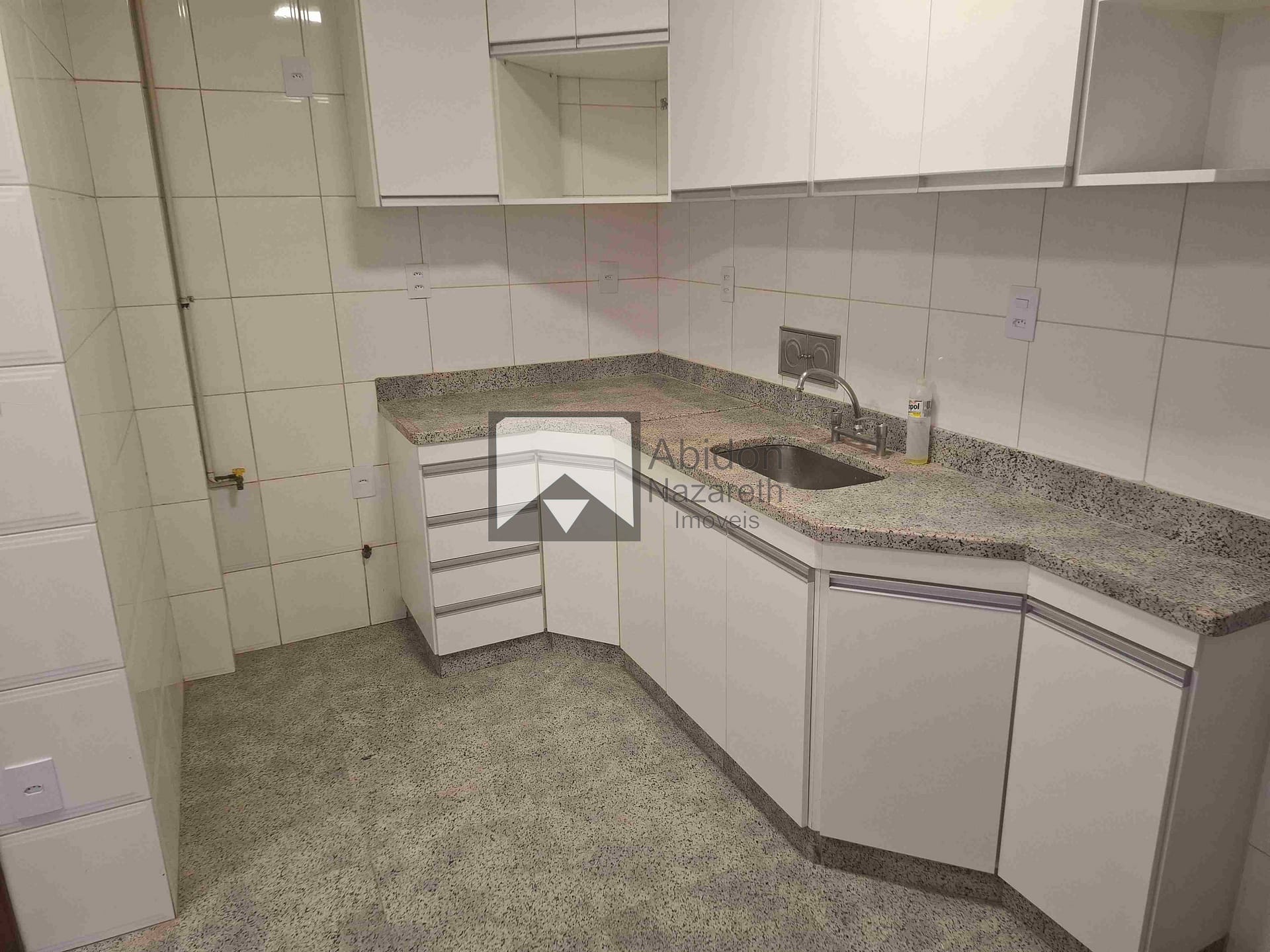 Apartamento à venda com 3 quartos, 110m² - Foto 29