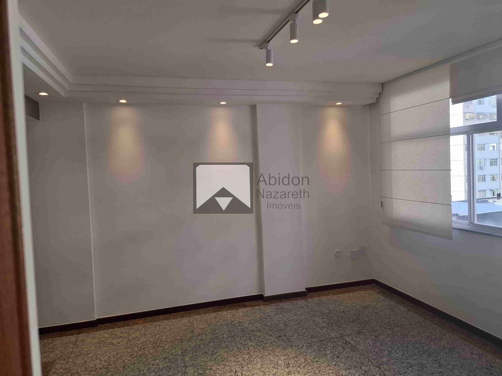 Apartamento à venda com 3 quartos, 110m² - Foto 8