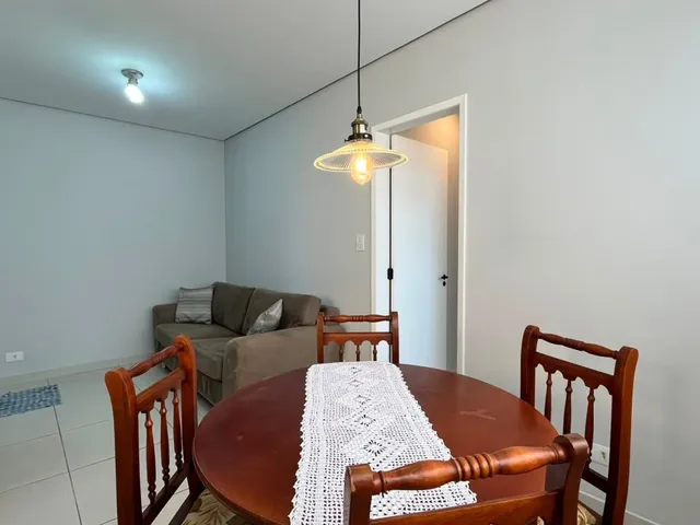 Apartamento 1 quarto e 1 banheiro, para alugar, no bairro Centro em Londrina