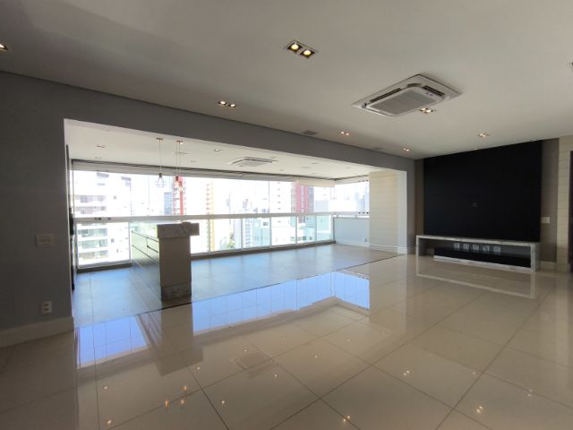 Apartamento 3 quartos e 4 banheiros, para alugar, no bairro Santa Rosa em Londrina