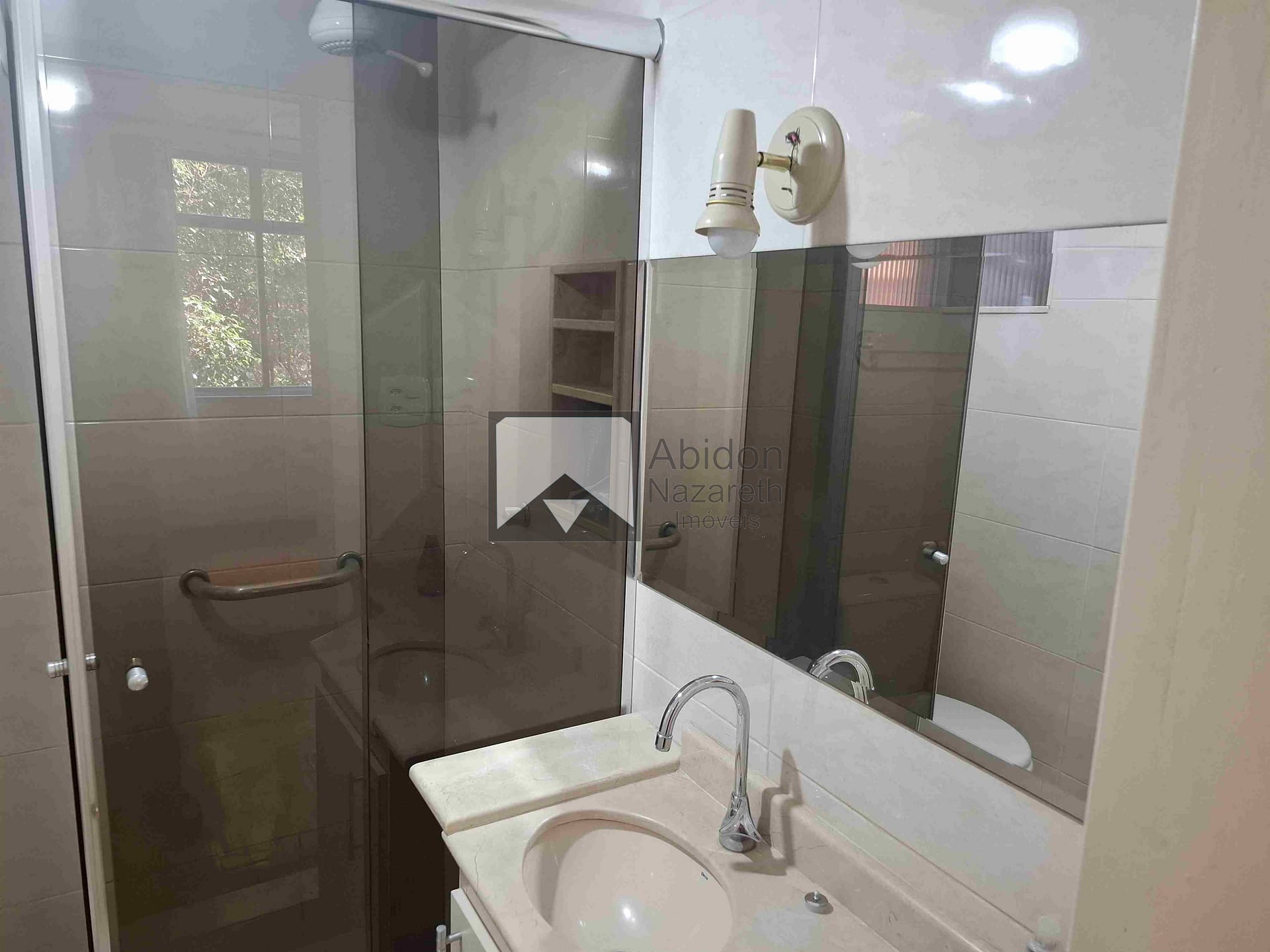 Apartamento à venda com 2 quartos, 75m² - Foto 11