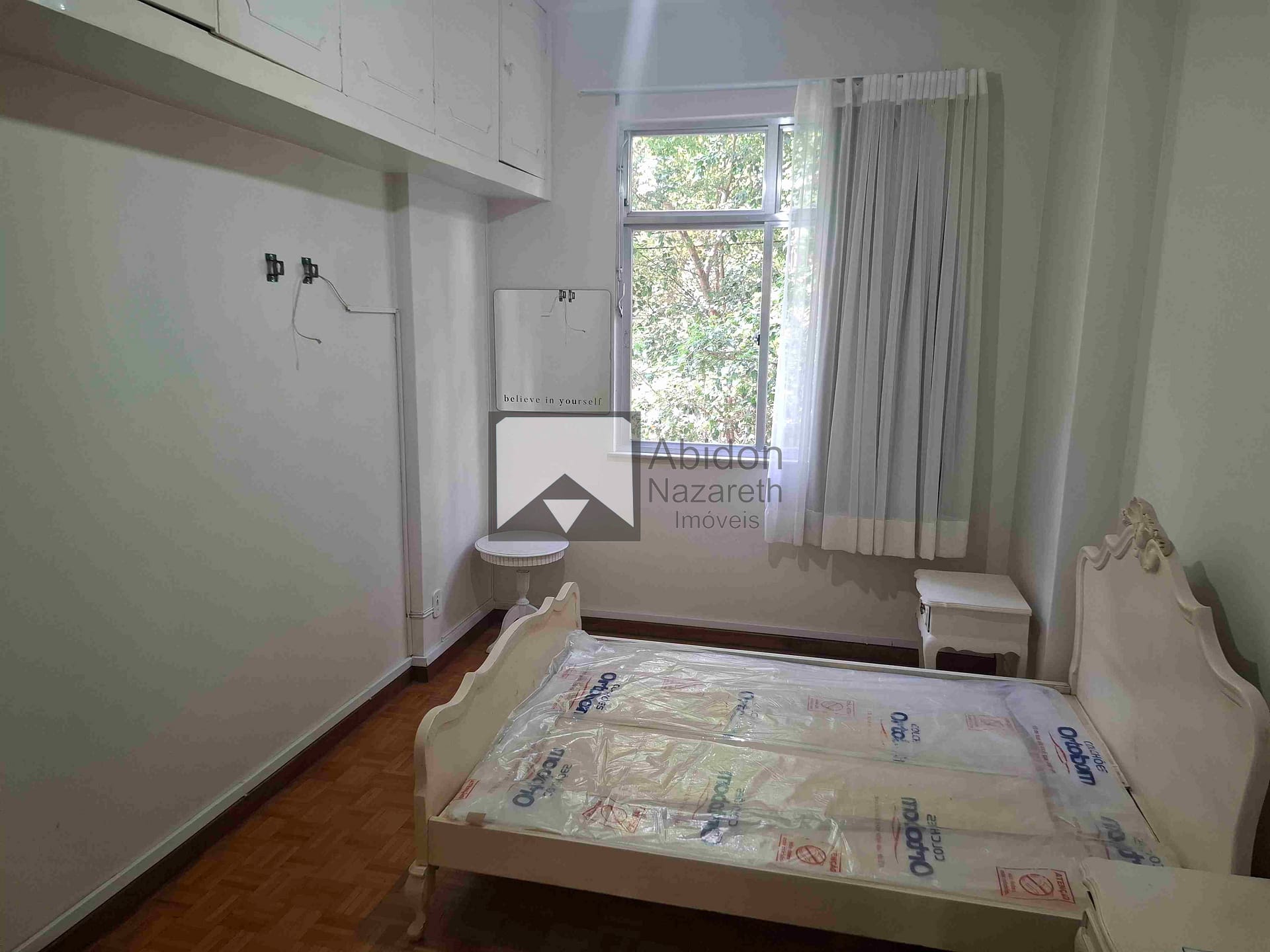 Apartamento à venda com 2 quartos, 75m² - Foto 13