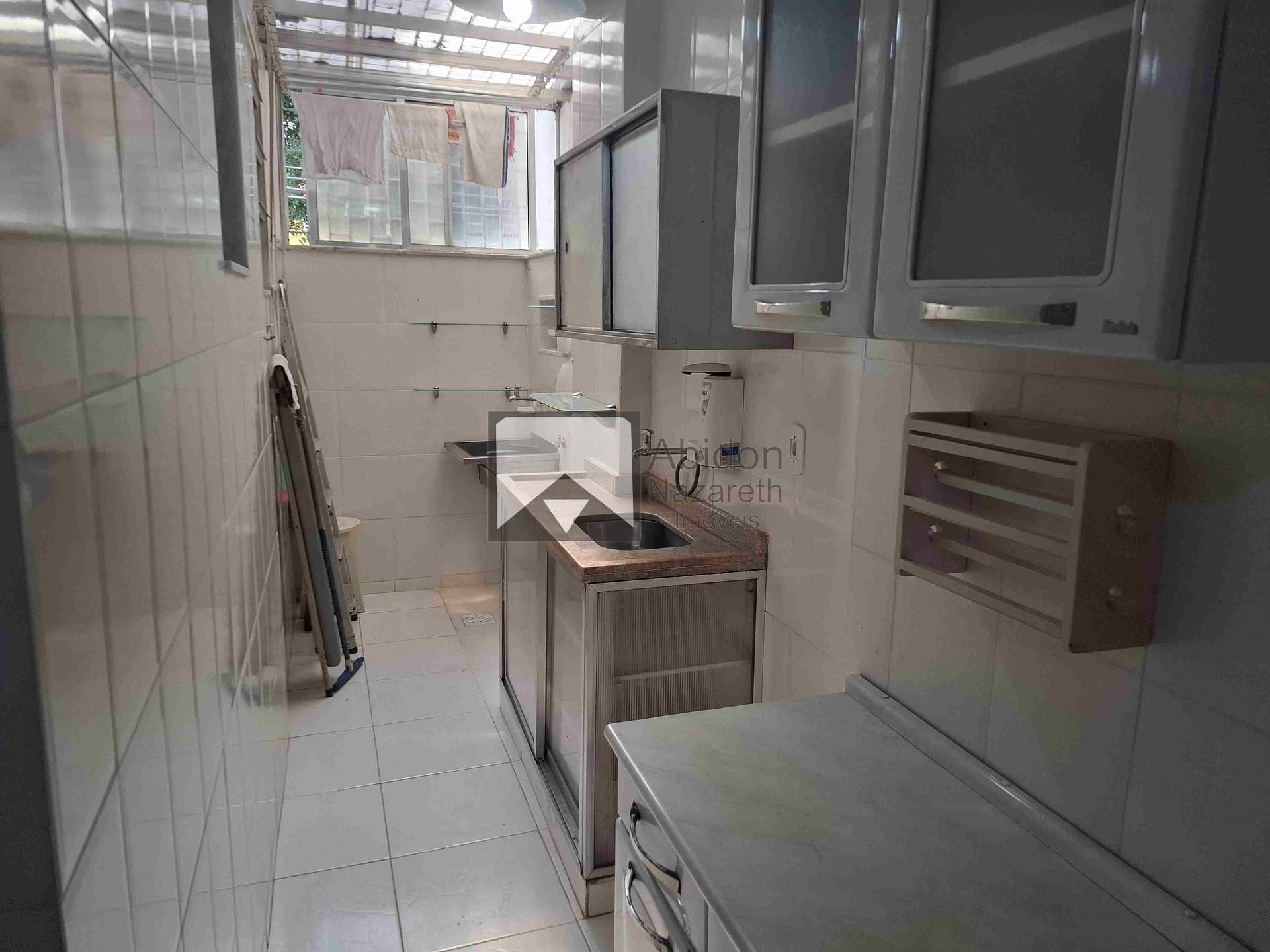 Apartamento à venda com 2 quartos, 75m² - Foto 19