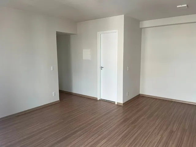 Apartamento 2 quartos e 1 banheiro, para alugar, no bairro Aurora em Londrina