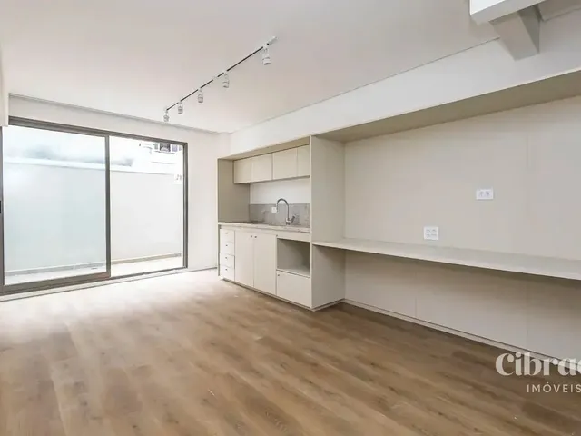 Apartamento 1 quarto e 1 banheiro, para alugar, no bairro Centro Cívico em Curitiba