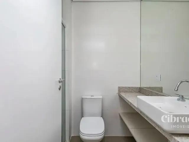Apartamento 1 quarto e 1 banheiro, para alugar, no bairro Centro Cívico em Curitiba