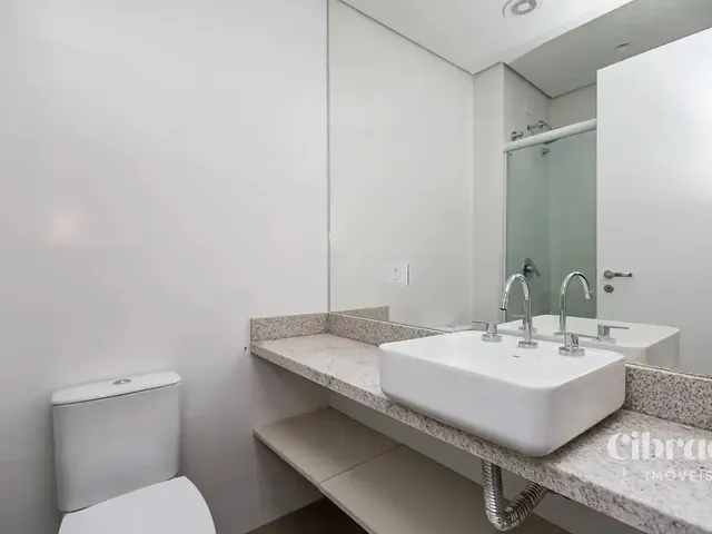 Apartamento 1 quarto e 1 banheiro, para alugar, no bairro Centro Cívico em Curitiba