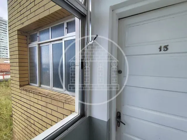 Apartamento com 46m² 2 quartos e 1 banheiro, à venda, no bairro Vila Ac em Mongaguá