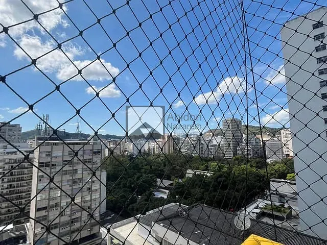Apartamento com 140m² 3 quartos e 1 banheiro, à venda, no bairro Icaraí em Niterói
