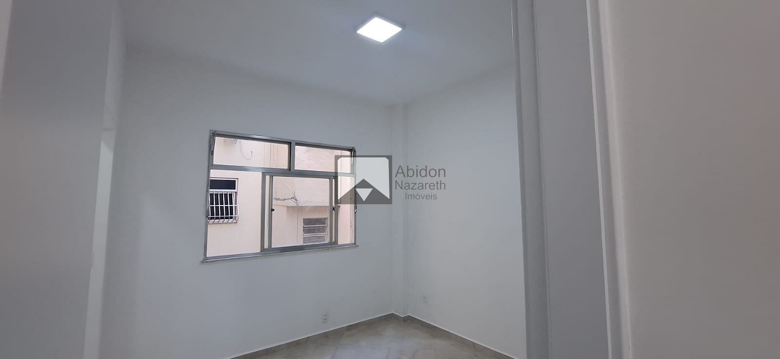 Apartamento à venda com 2 quartos, 95m² - Foto 1