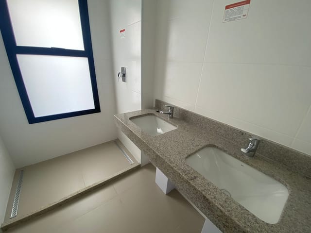 Apartamento com 159m² 4 quartos e 5 banheiros, à venda, no bairro Vila Aviação em Bauru