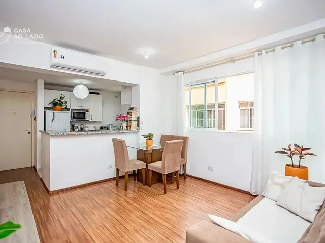 Apartamento 2 quartos e 1 banheiro, à venda, no bairro Centro em Curitiba