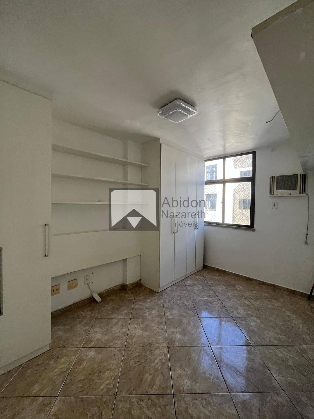 Apartamento à venda com 2 quartos, 55m² - Foto 15