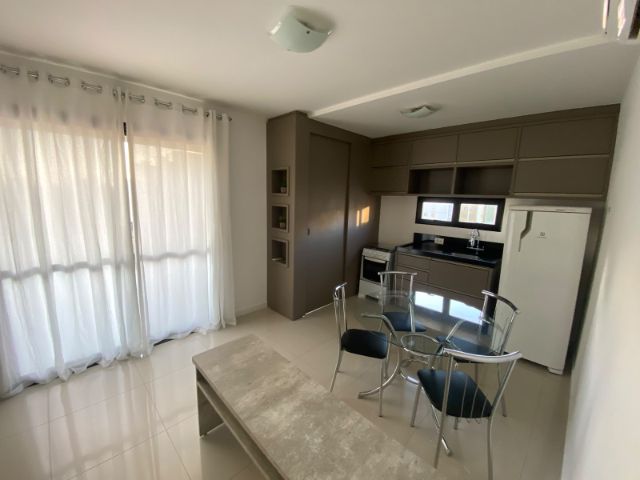 Apartamento 1 quarto e 1 banheiro, para alugar, no bairro Centro em Londrina