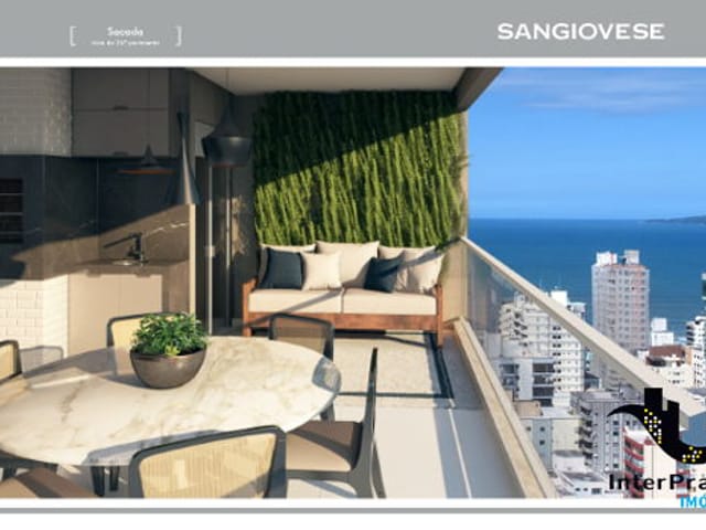 Apartamento à venda, no bairro Meia Praia em Itapema