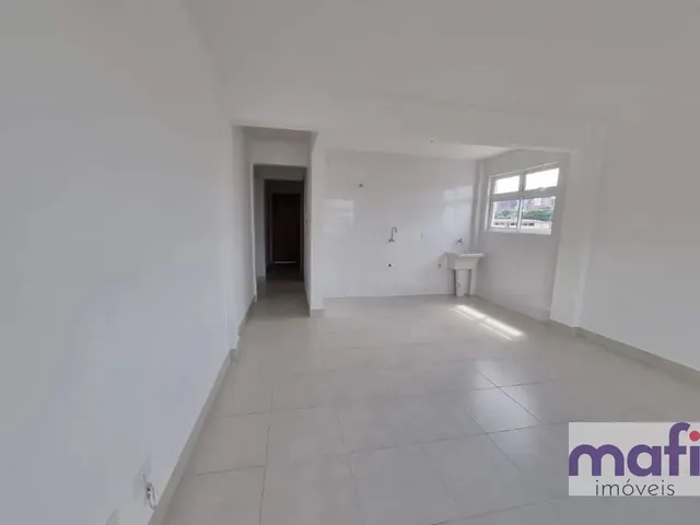 Apartamento com 73m² 2 quartos e 1 banheiro, para alugar, no bairro Centro em Curitiba