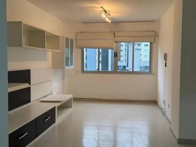 Apartamento 3 quartos e 2 banheiros, à venda, no bairro Bigorrilho em Curitiba