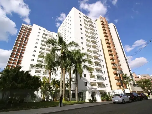 Apartamento 3 quartos e 2 banheiros, à venda, no bairro Bigorrilho em Curitiba