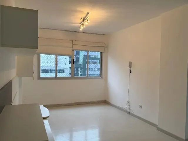 Apartamento 3 quartos e 2 banheiros, à venda, no bairro Bigorrilho em Curitiba