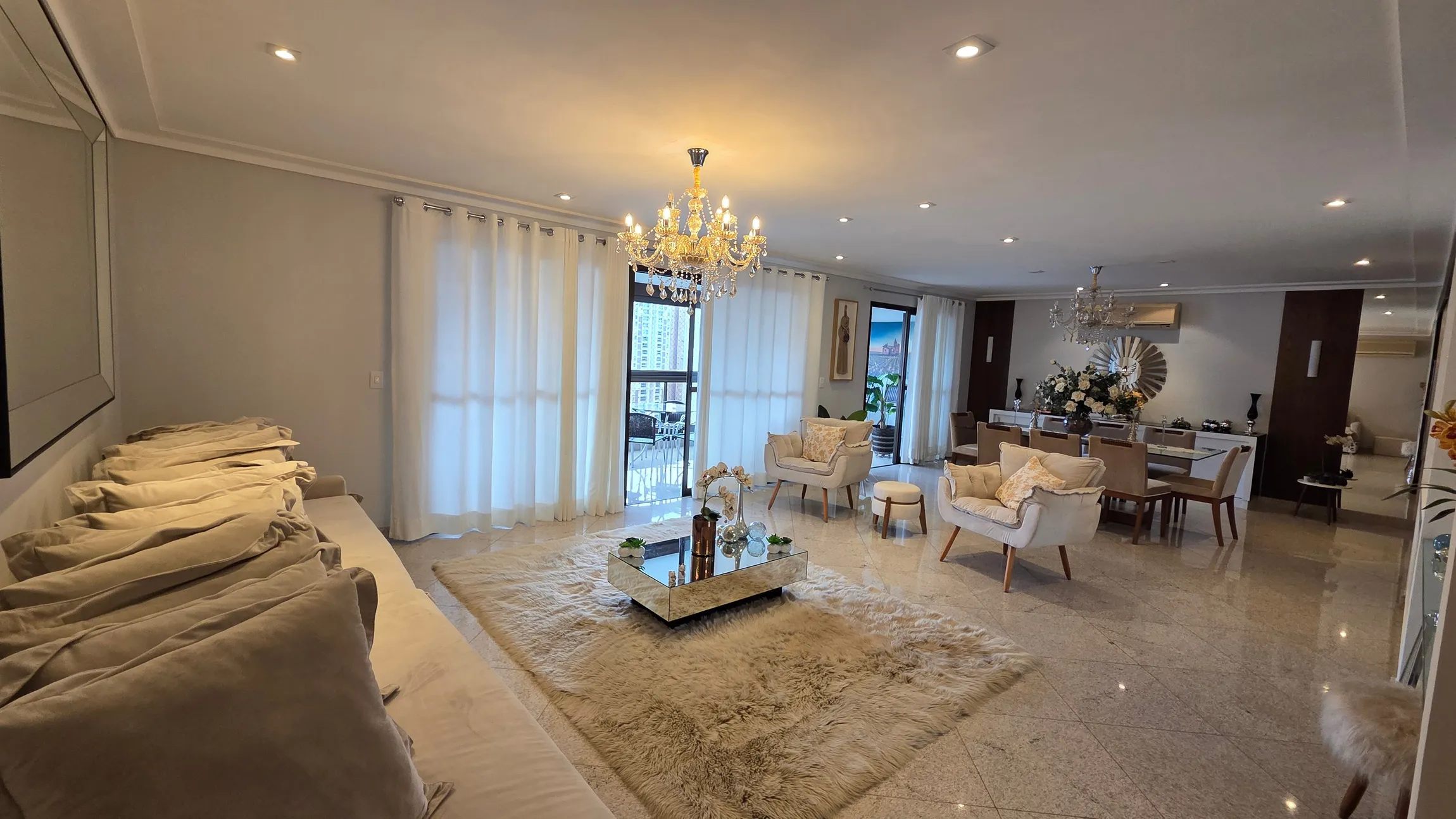 Apartamento, 3 quartos, 217 m² - Foto 2