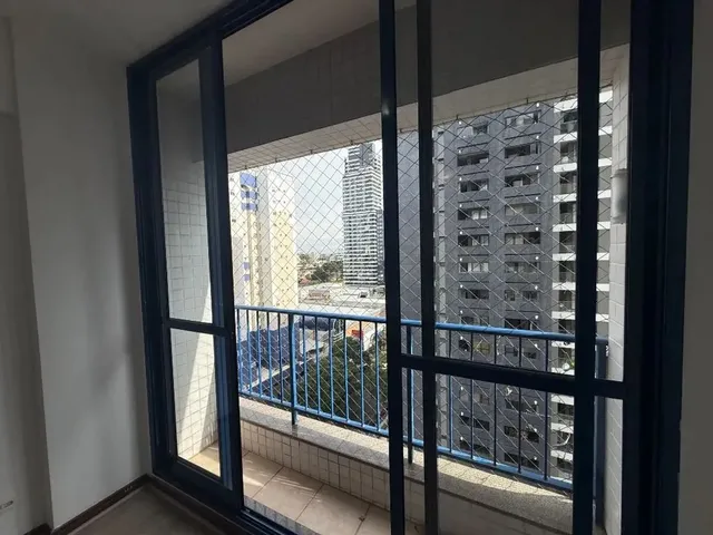 Apartamento 3 quartos e 2 banheiros, para alugar, no bairro Bigorrilho em Curitiba