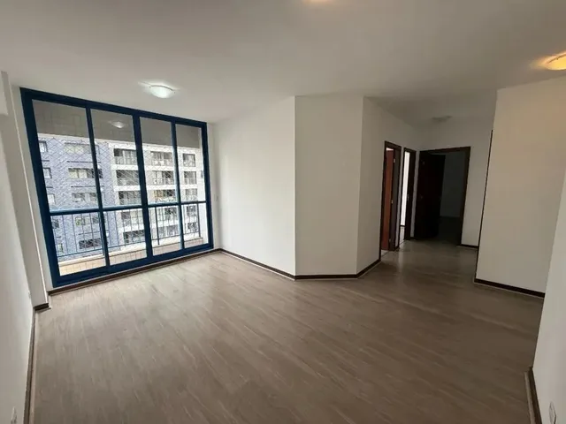Apartamento 3 quartos e 2 banheiros, para alugar, no bairro Bigorrilho em Curitiba