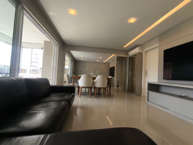 Apartamento 3 quartos e 4 banheiros, para alugar, no bairro Gleba Fazenda Palhano em Londrina