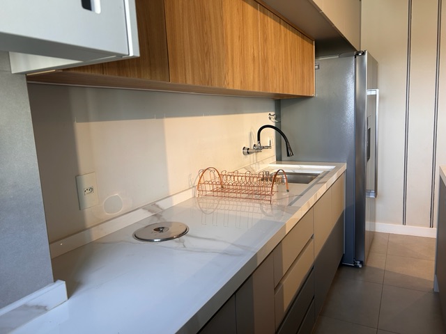 Apartamento 1 quarto e 2 banheiros, para alugar, no bairro Gleba Fazenda Palhano em Londrina