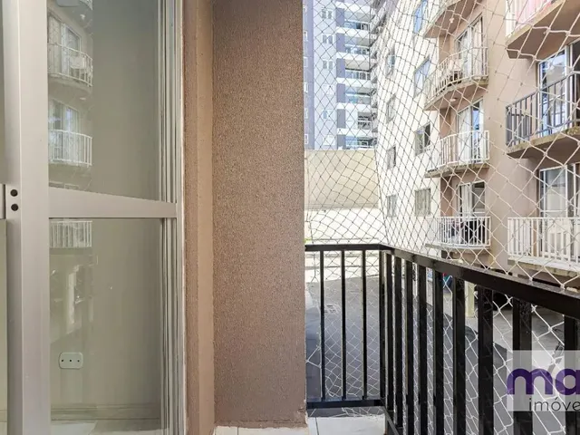 Apartamento com 67m² 3 quartos e 1 banheiro, para alugar, no bairro Campo Comprido em Curitiba