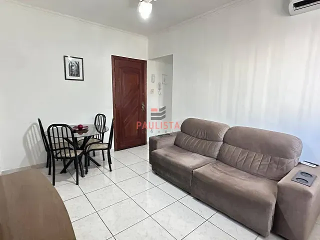 Apartamento com 79m² 2 quartos e 1 banheiro, à venda, no bairro Marapé em Santos