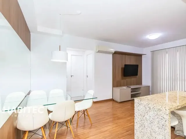 Apartamento 1 quarto e 1 banheiro, para alugar, no bairro Vila Izabel em Curitiba