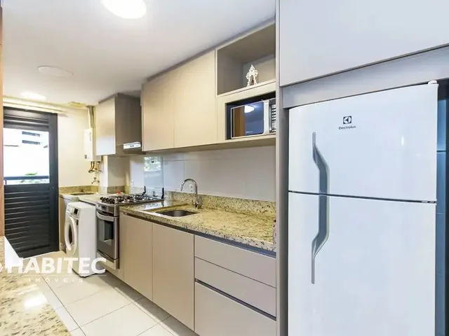 Apartamento 1 quarto e 1 banheiro, para alugar, no bairro Vila Izabel em Curitiba