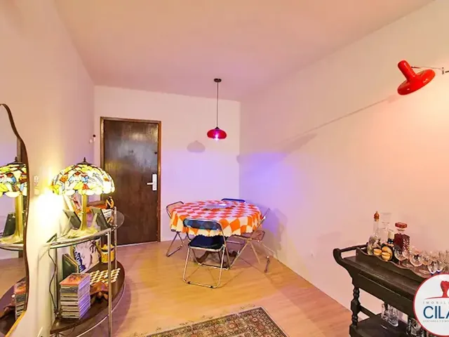Apartamento 3 quartos e 2 banheiros, à venda, no bairro Centro em Curitiba