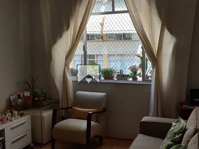 Apartamento com 80m² 2 quartos e 1 banheiro, à venda, no bairro Fátima em Niterói