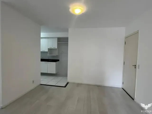 Apartamento 2 quartos e 2 banheiros, à venda, no bairro Boa Vista em Curitiba