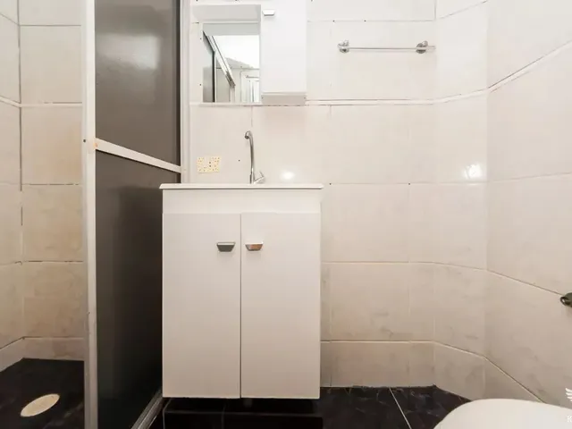 Apartamento 2 quartos e 1 banheiro, à venda, no bairro Cidade Industrial em Curitiba