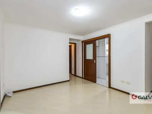 Apartamento 3 quartos e 1 banheiro, para alugar, no bairro Mossunguê em Curitiba