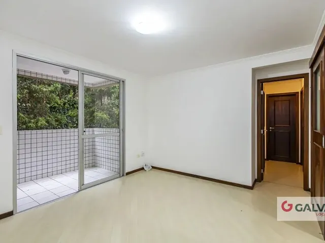 Apartamento 3 quartos e 1 banheiro, para alugar, no bairro Mossunguê em Curitiba