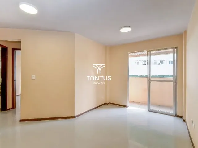 Apartamento 2 quartos e 1 banheiro, para alugar, no bairro Alto da Glória em Curitiba