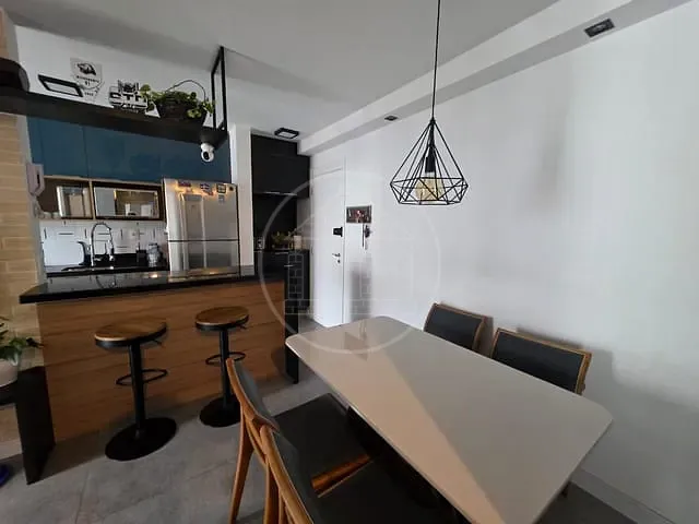 Apartamento 2 quartos e 2 banheiros, à venda, no bairro Vila Isa em São Paulo