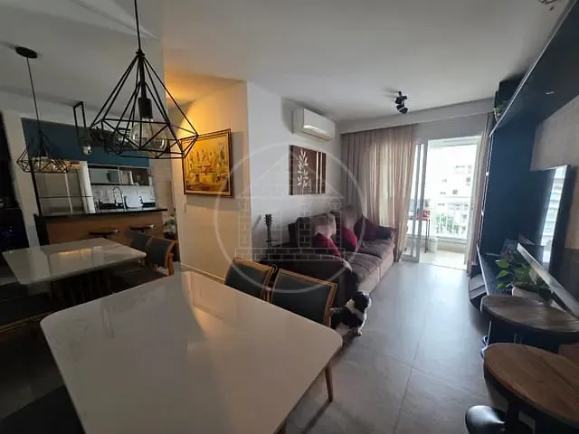 Apartamento 2 quartos e 2 banheiros, à venda, no bairro Vila Isa em São Paulo