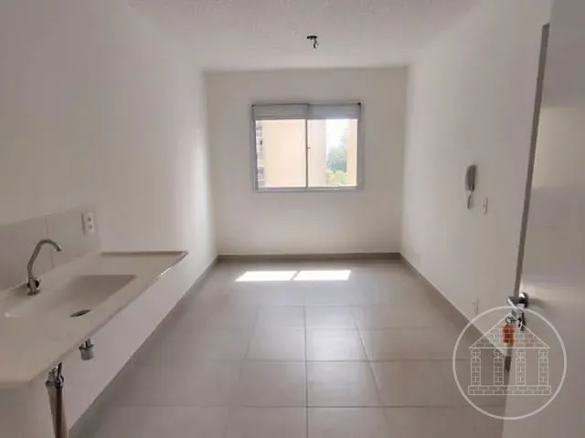 Apartamento 2 quartos e 1 banheiro, para alugar, no bairro Socorro em São Paulo